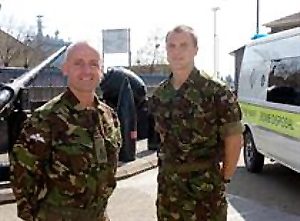 CPO(D) Rick Rickard with OIC SDU1 Mark Northcote